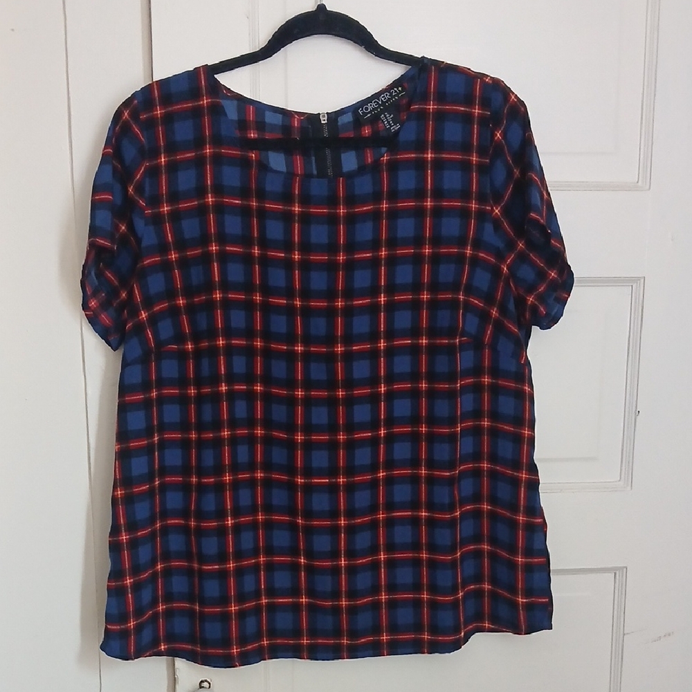 Forever 21 Navy and Red Plaid Short Sleeve Blouse